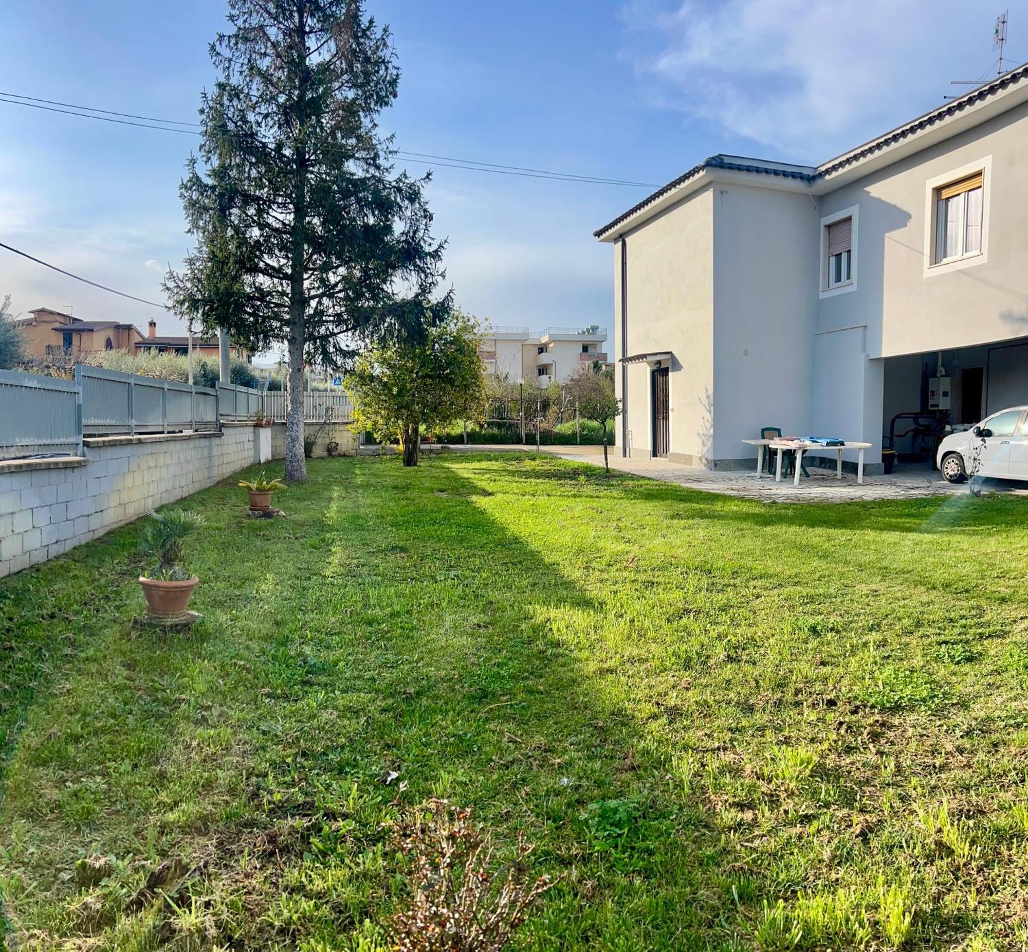 A Casa Di Marco Guesthouse - Apt Di Ciampino E Stazione Per Roma มารีโน ภายนอก รูปภาพ